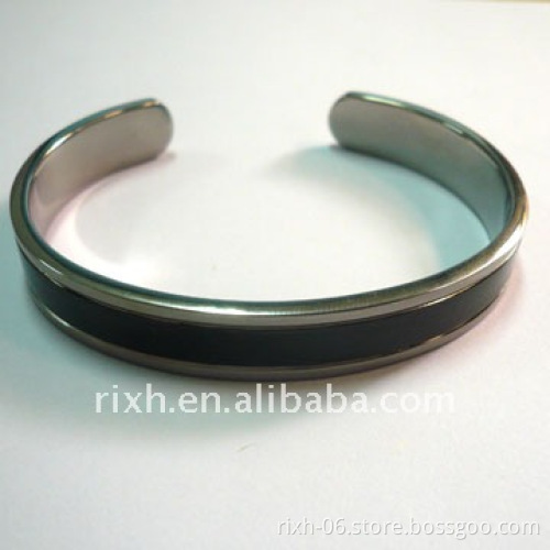 charm black titanium bracelet